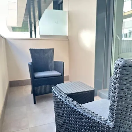 Jacinto Benavente 15, 1l Con Parking Gratis By Ybh Vigo