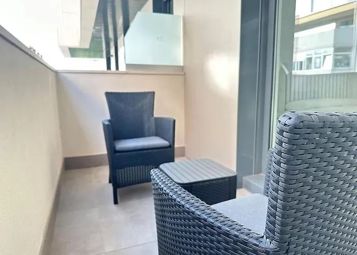 Jacinto Benavente 15, 1l Con Parking Gratis By Ybh Vigo