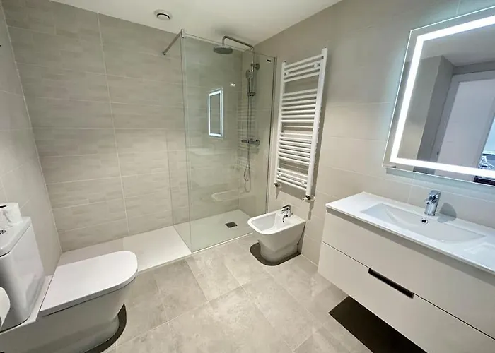 Jacinto Benavente 15, 1l Con Parking Gratis By Ybh